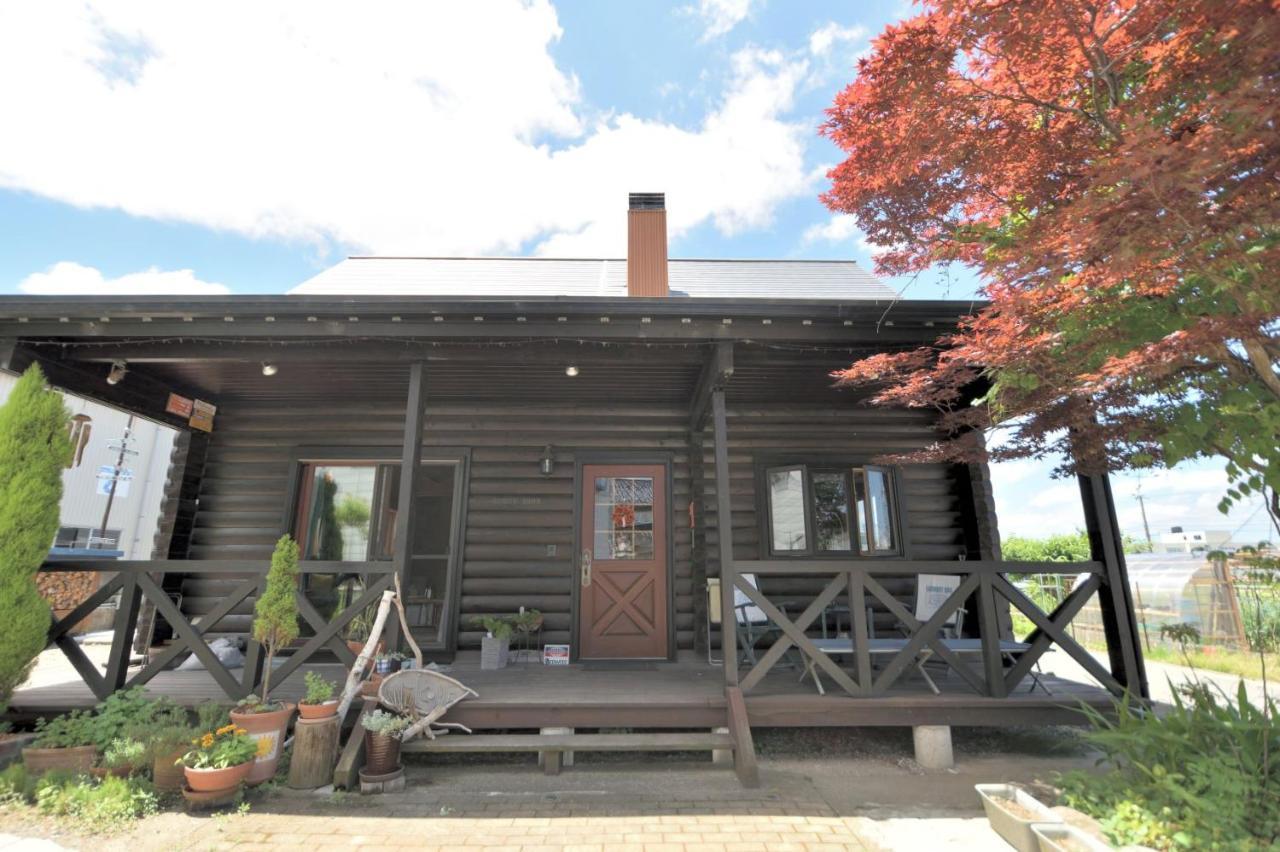 Carrefour Guesthouse カルフール ゲストハウス Toyama Exterior photo